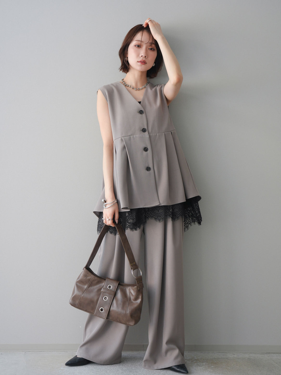 [予約]ウエストバイカラータックワイドパンツ/greige