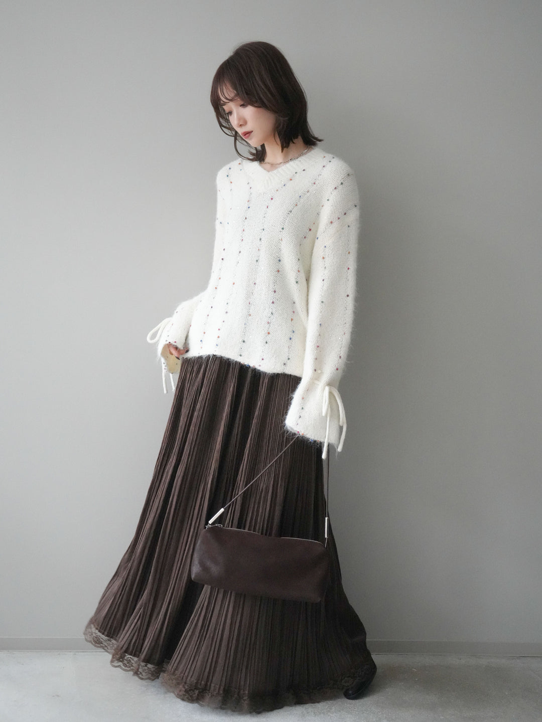 [予約]キャンディースリーブカラーネップスパンコールニットプルオーバー/white