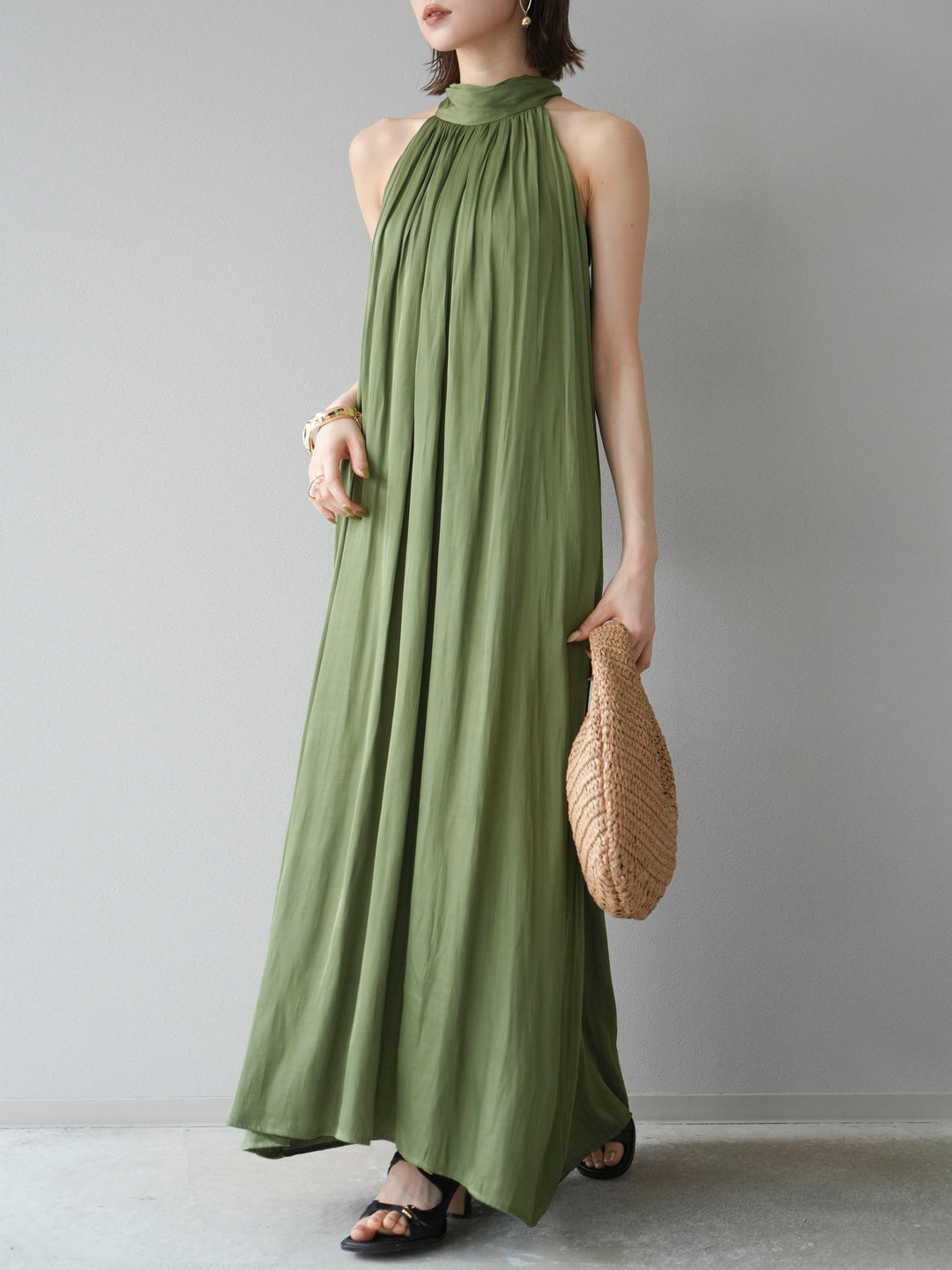 [予約]シャイニーホルターワンピース/グリーン