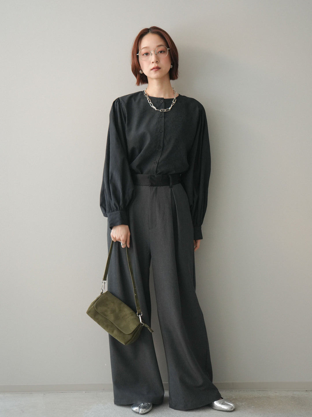 [予約]2WAYピーチスキンボリュームスリーブブラウス/black