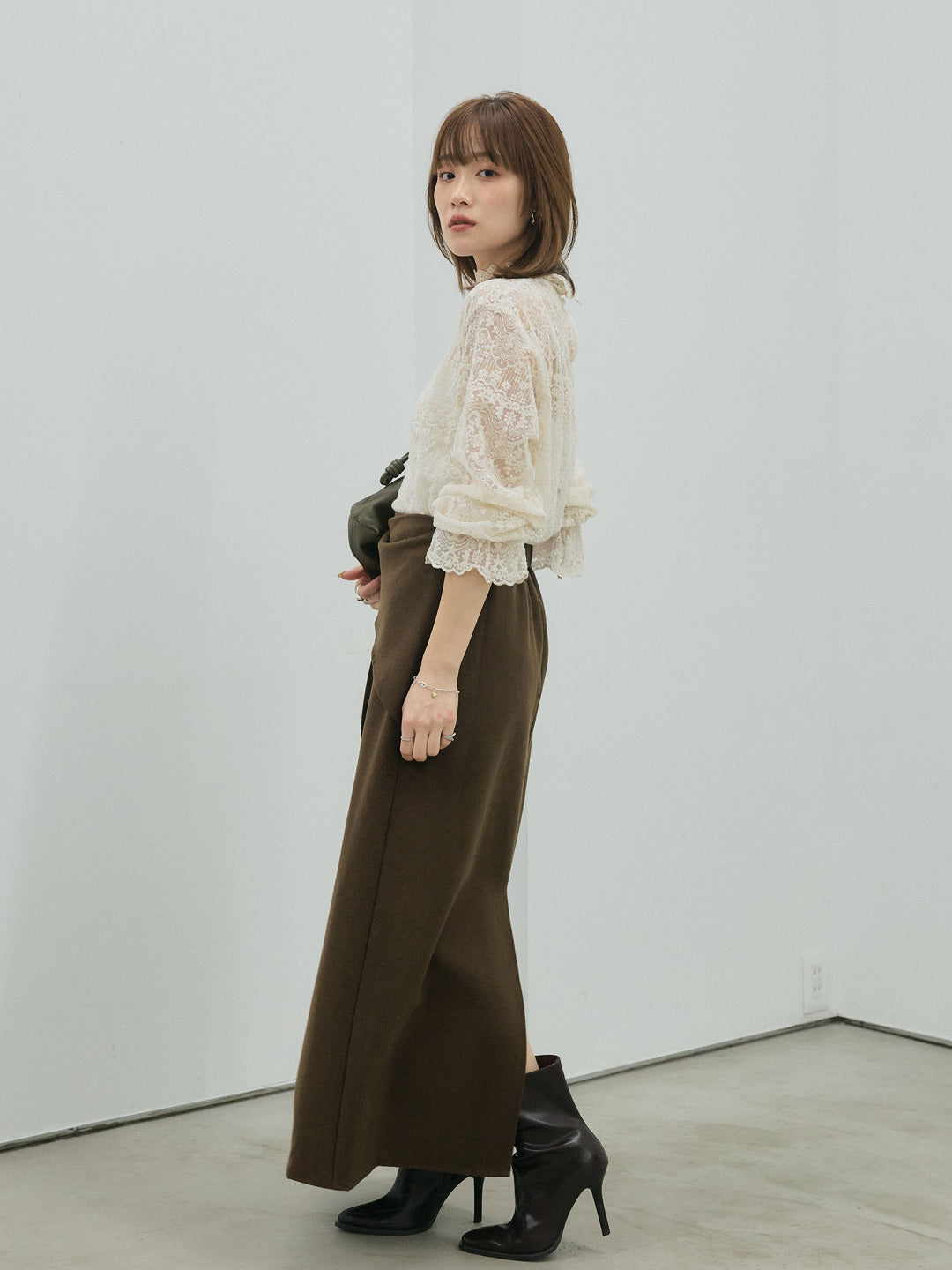 [予約]ハイネックレーストップス/ivory