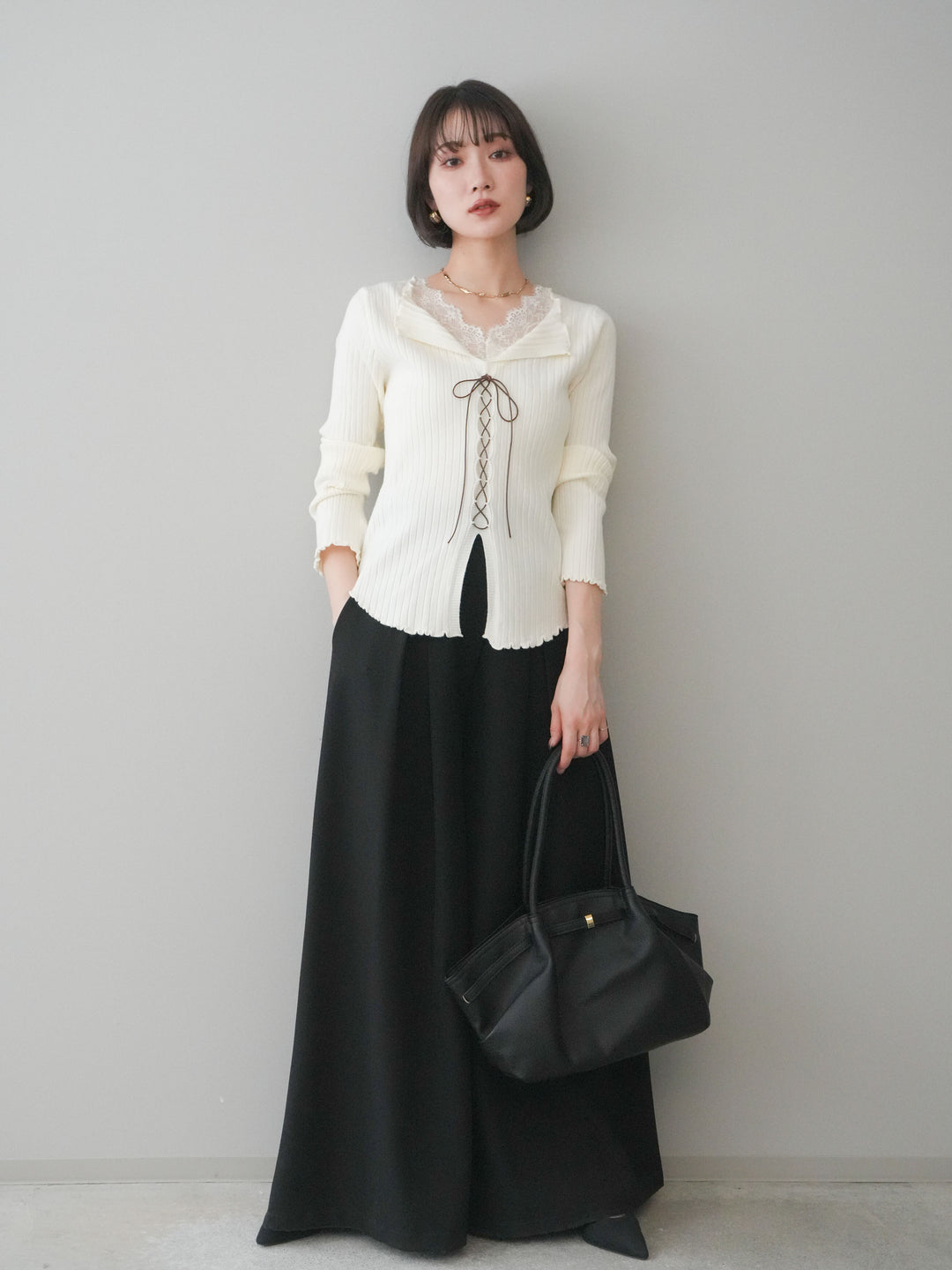 [予約]レースネックレースアップリブニットトップス/ivory