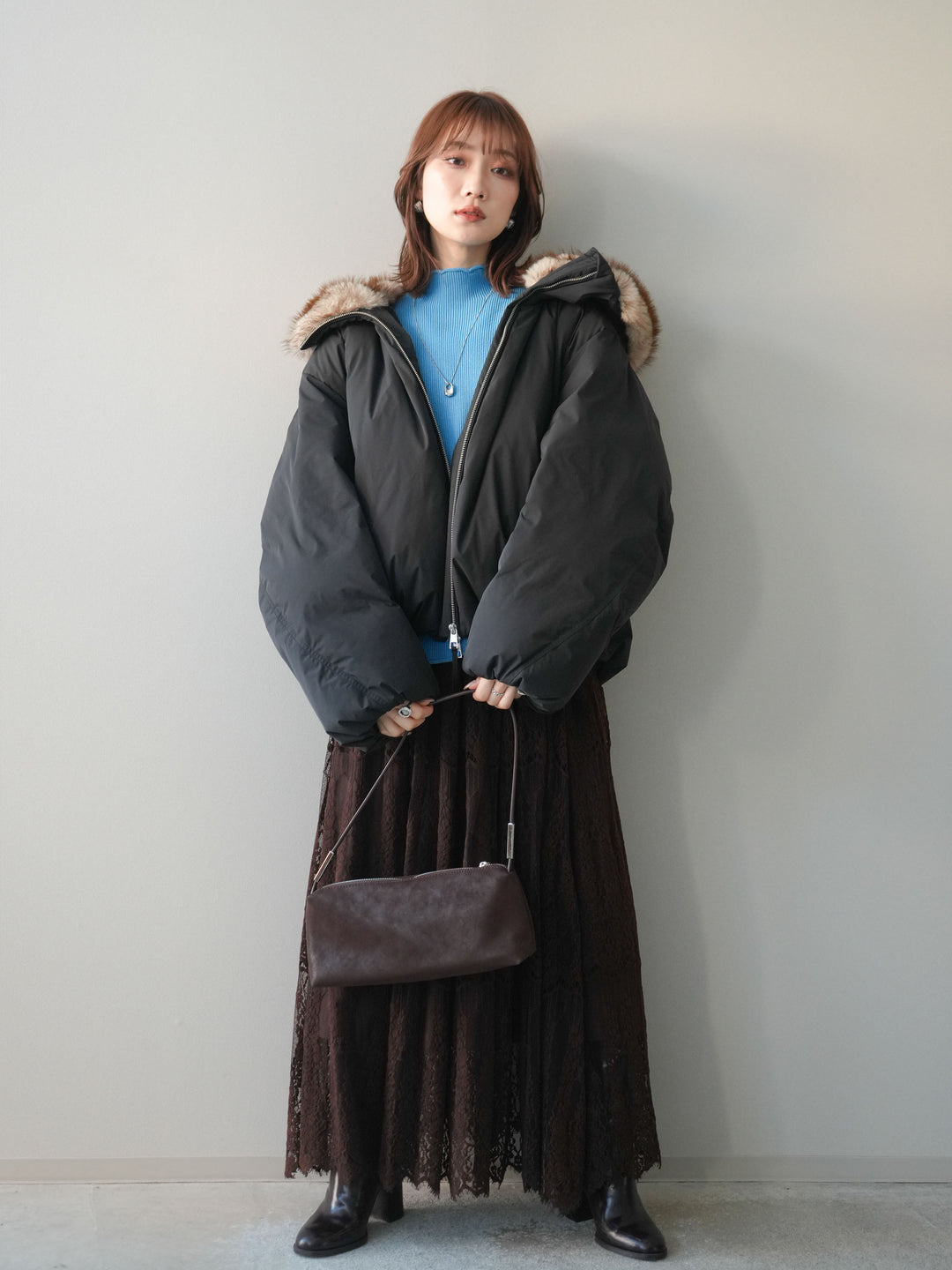 [予約]フードファーショートダウンコート/black