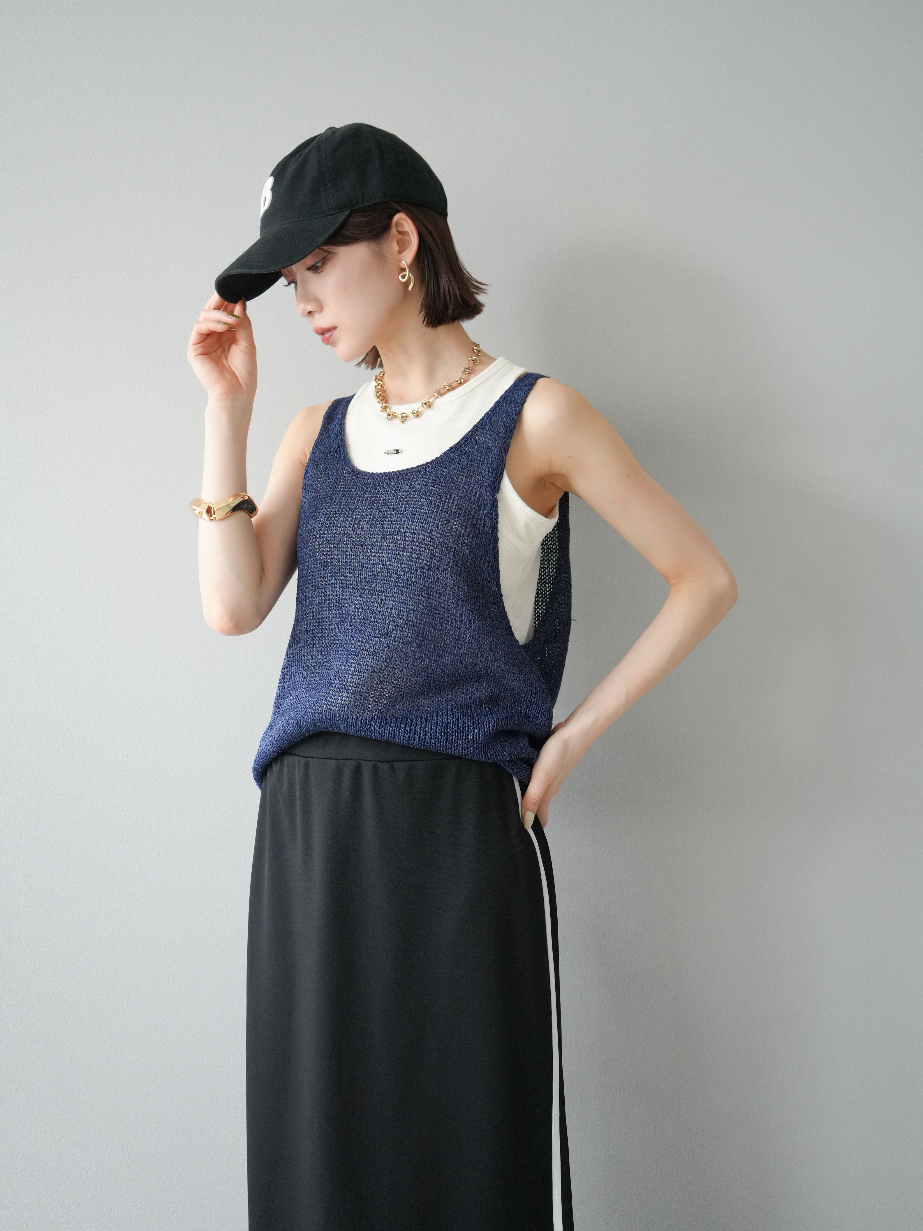 予約]ドライタッチテープヤーンニットタンクトップ/ネイビー – Lumier