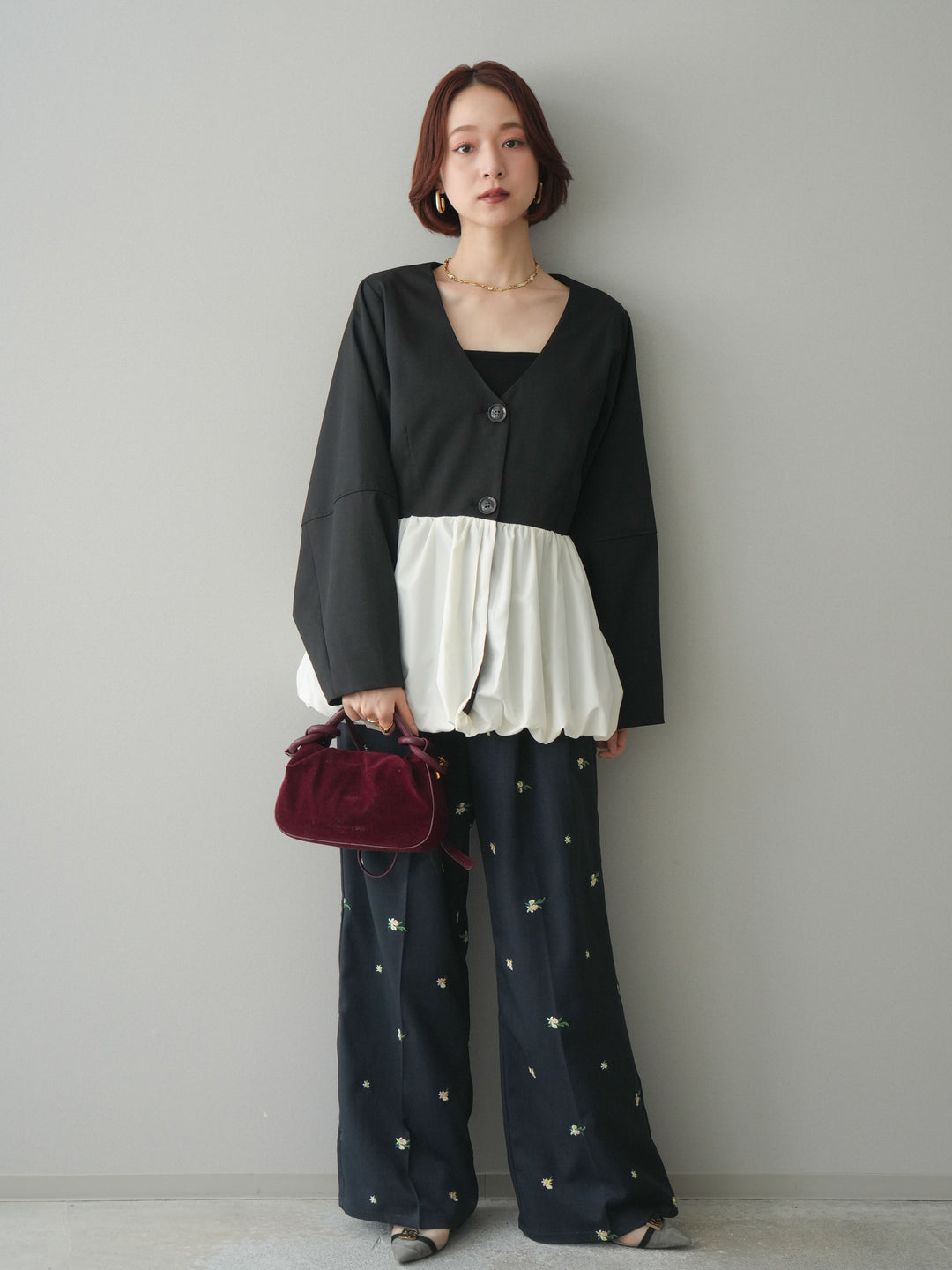 [予約]フラワー刺繍タックパンツ/navy
