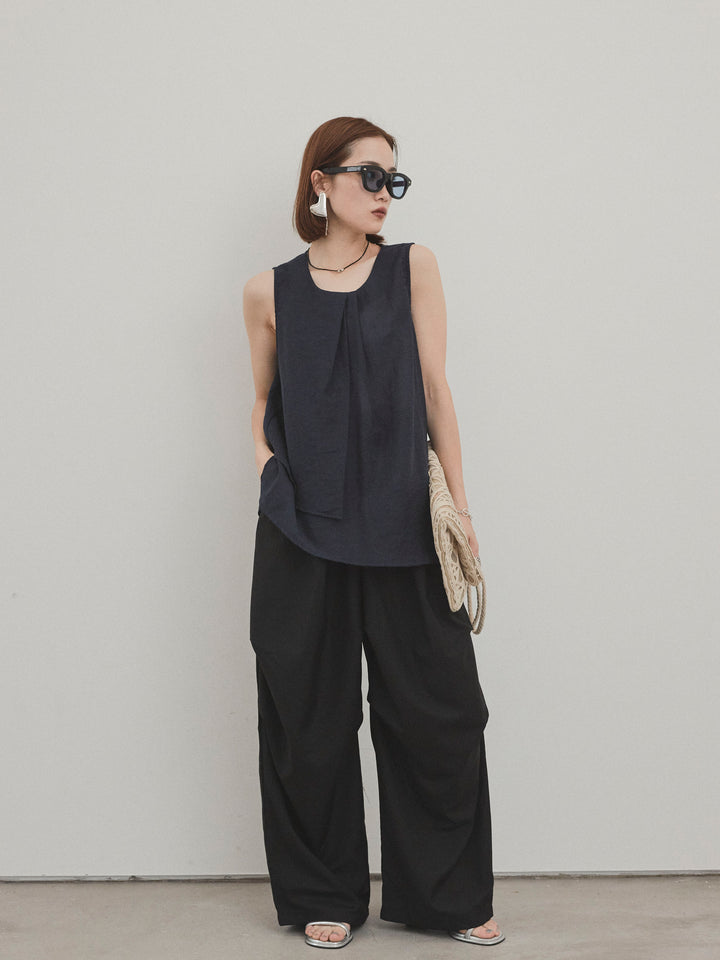 [SET] 透視褶皺不對稱上衣 + 設計環側褶褲 (2 件組)