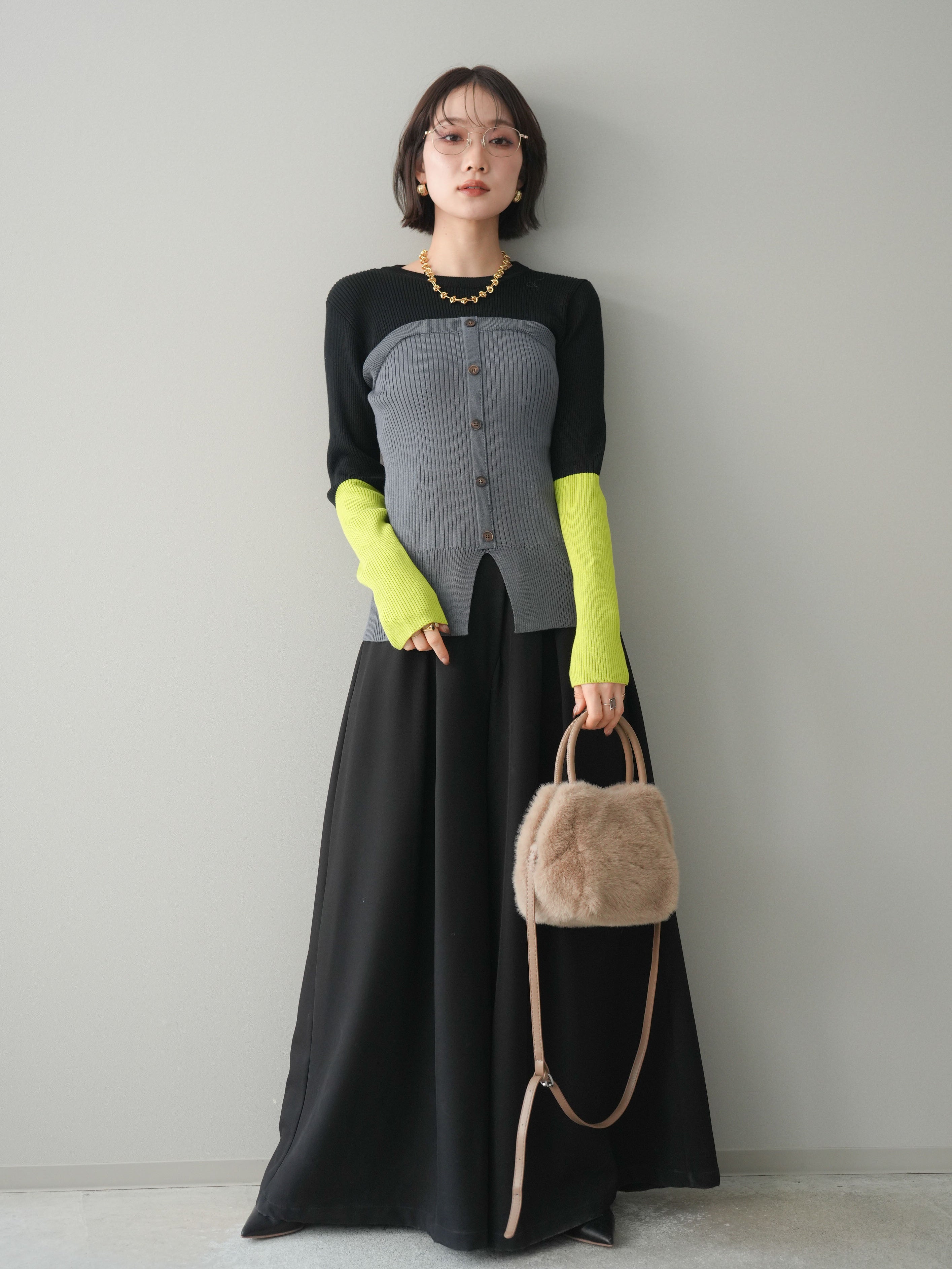 予約]配色ビスチェドッキングリブニットトップス/black – Lumier