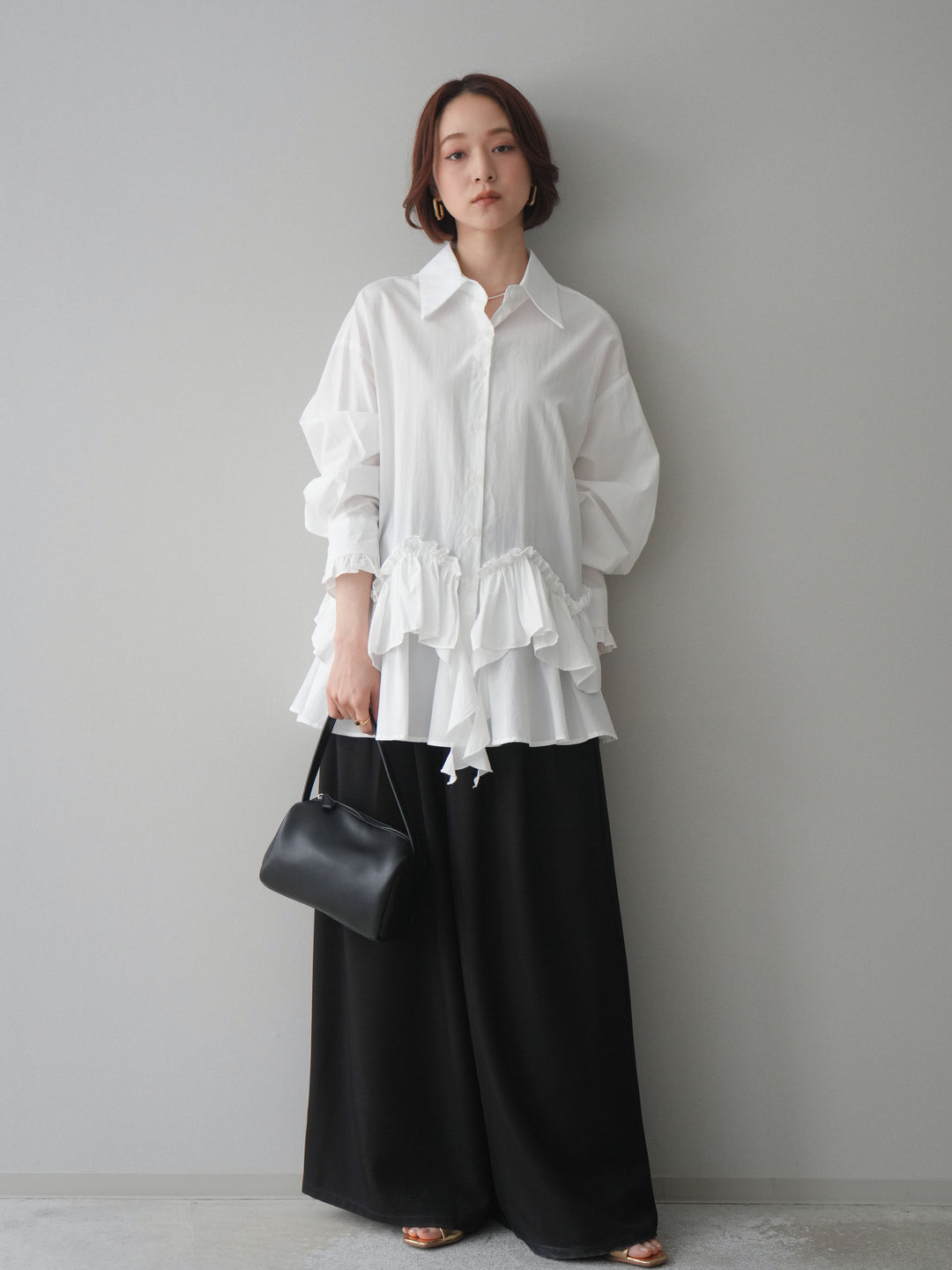 [予約]ラッフルデザインティアードブラウス/white