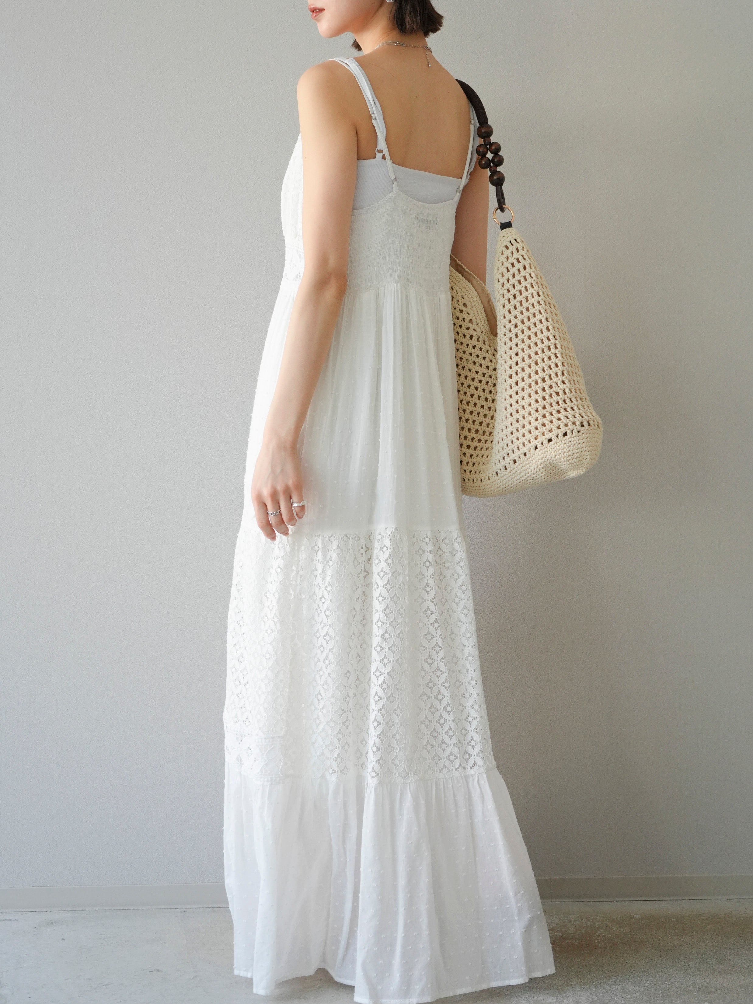 ❤️25秋新作 新品♡ SelfPortrait白レースキャミワンピース♡　F60 ❤️25秋新作 新品♡ SelfPortrait白レースキャミワンピース♡ F60