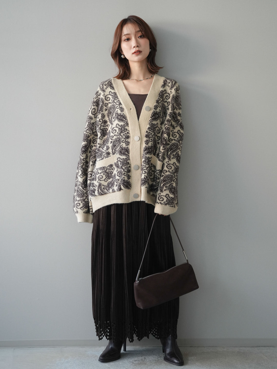 [SET]ペイズリー柄ニットカーディガン+パンチングデザインスエードプリーツスカート(2set)