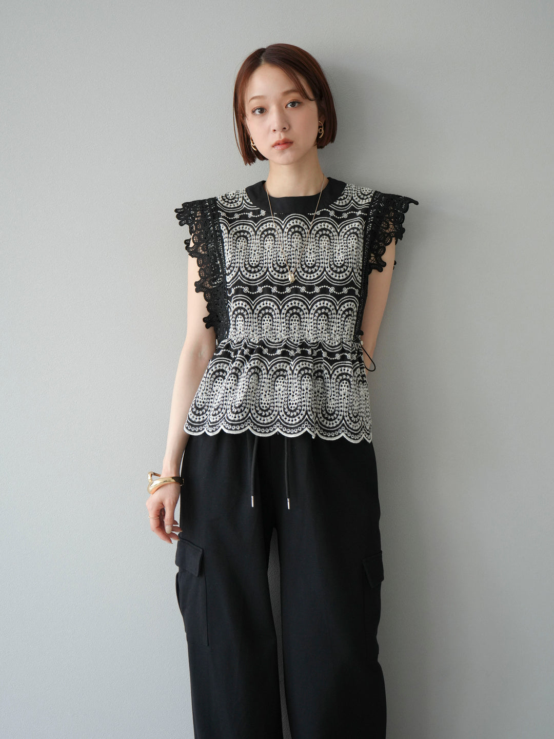 [予約]スカラップ刺繍レースブラウス/ブラック