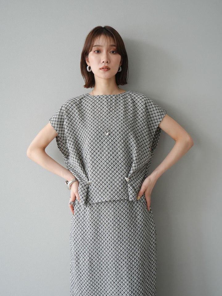 [予約]チェック柄タックデザインフレンチスリーブトップス/ブラック