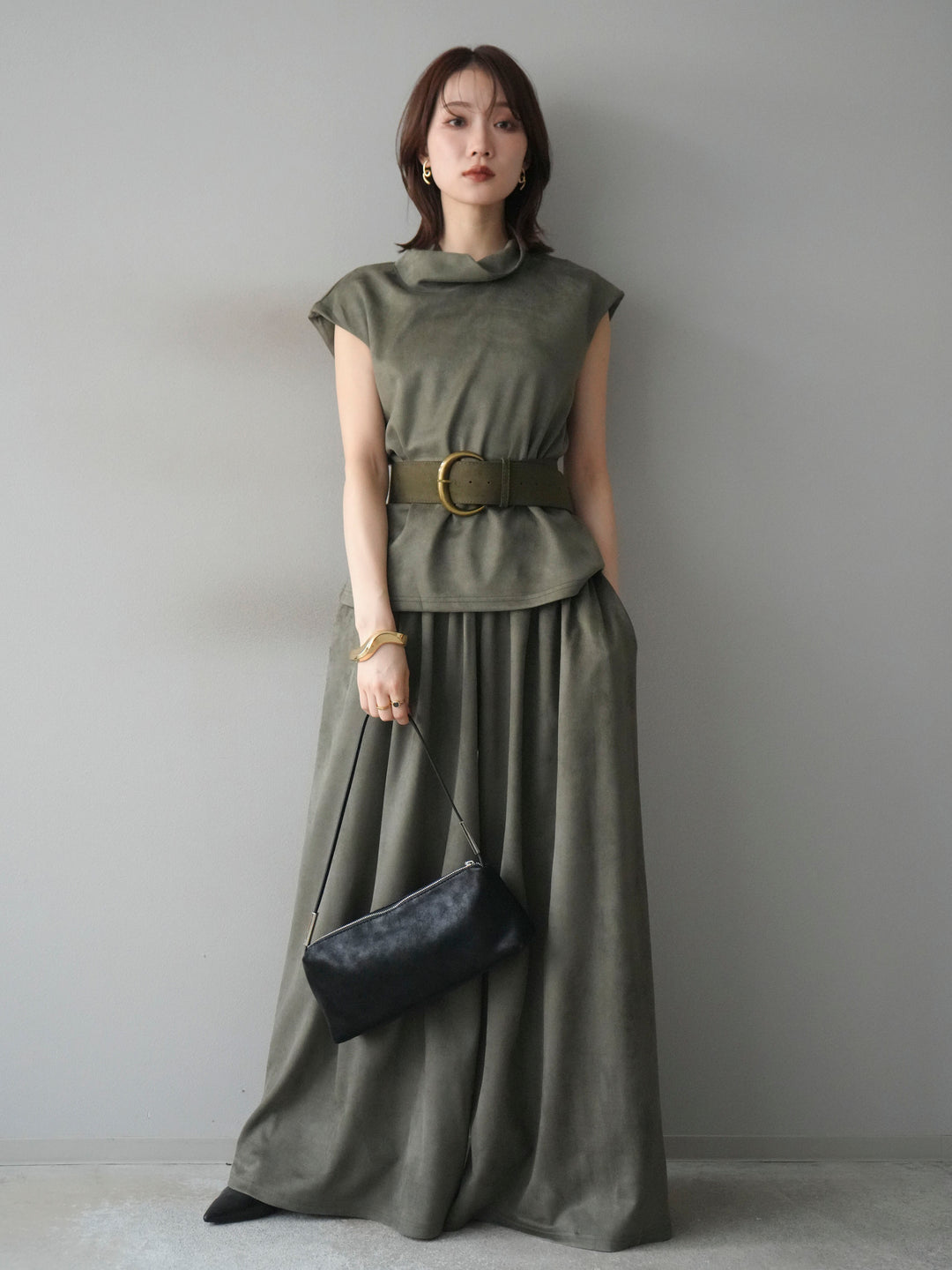 [SET]ベルト付スエードハイネックプルオーバー＆ワイドパンツSET UP