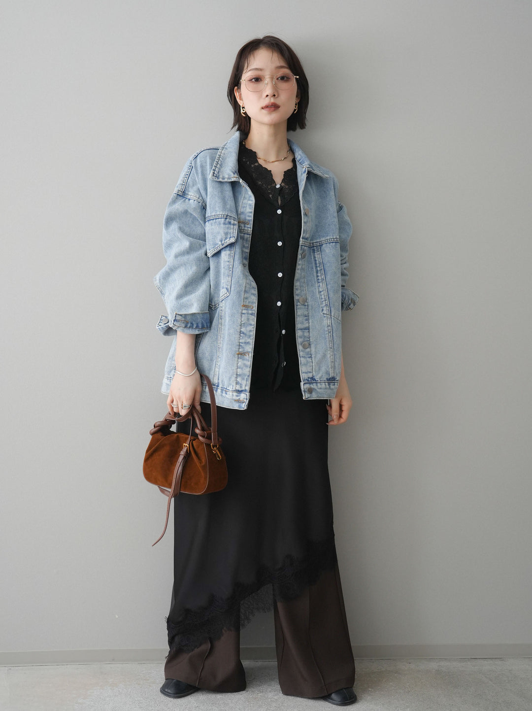 [予約]サテンライクアシメレーススカート/black