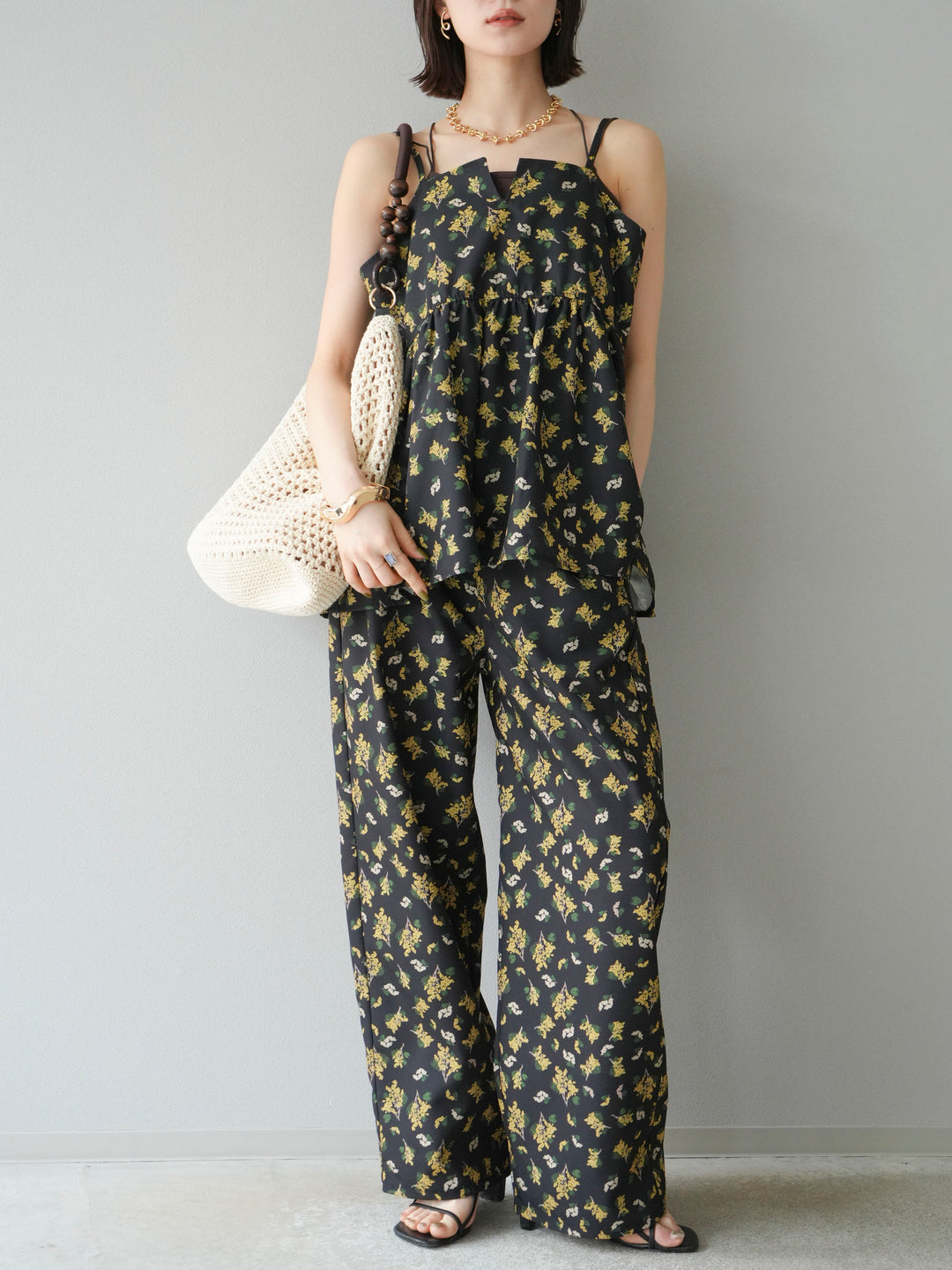 [予約]ブーケプリントタックパンツ/ブラック