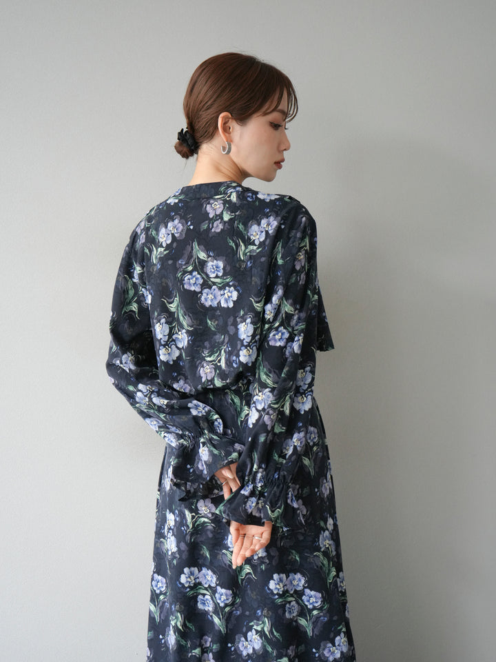 [予約]フラワーフリルブラウス/ネイビー