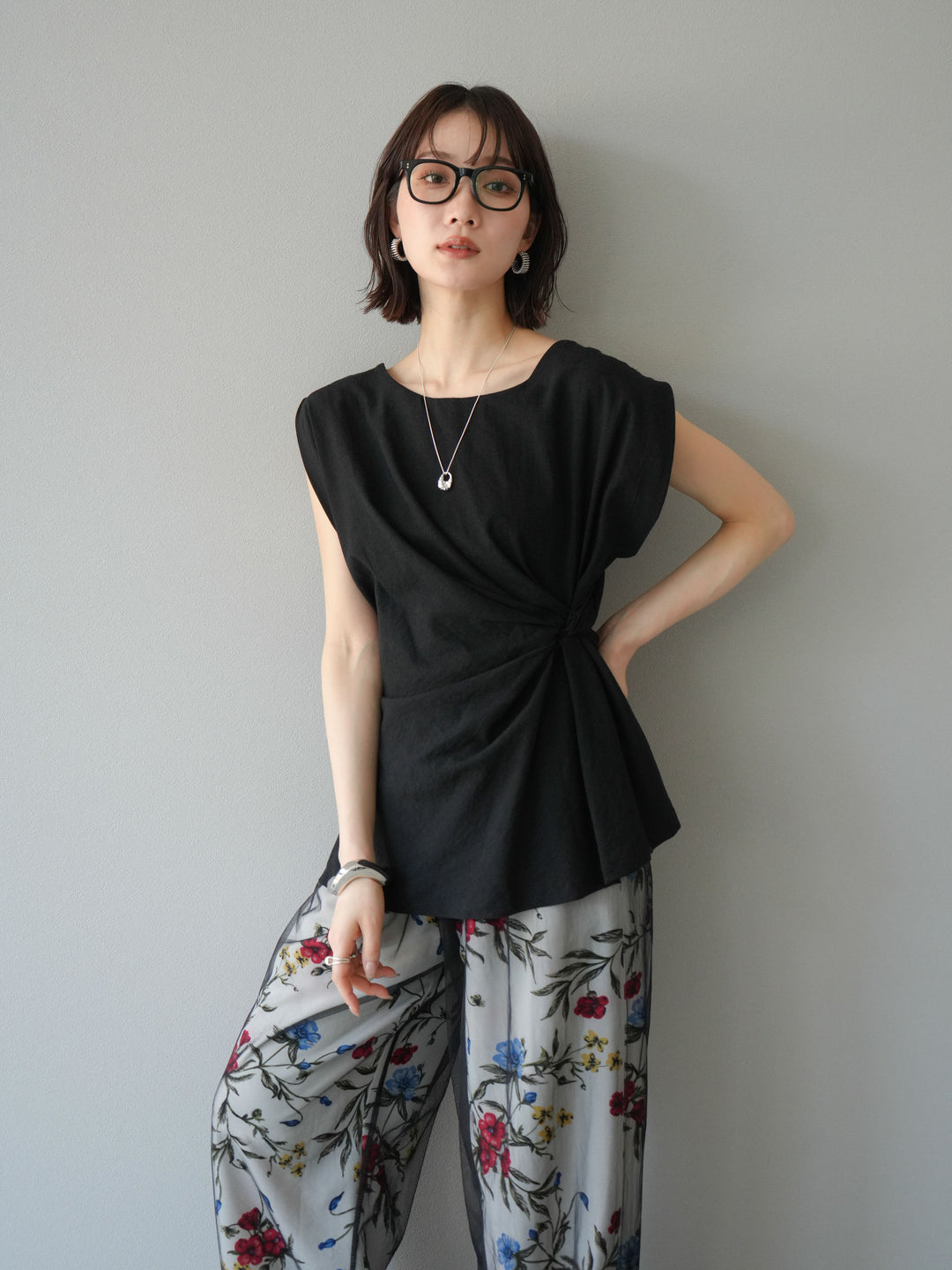 [予約]サイドツイストフレンチトップス/ブラック