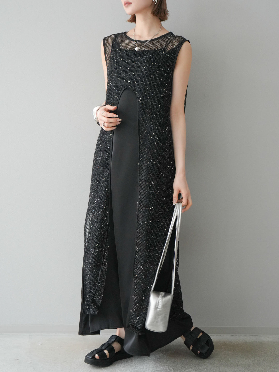 【預購】前開衩網紗連身裙/黑色