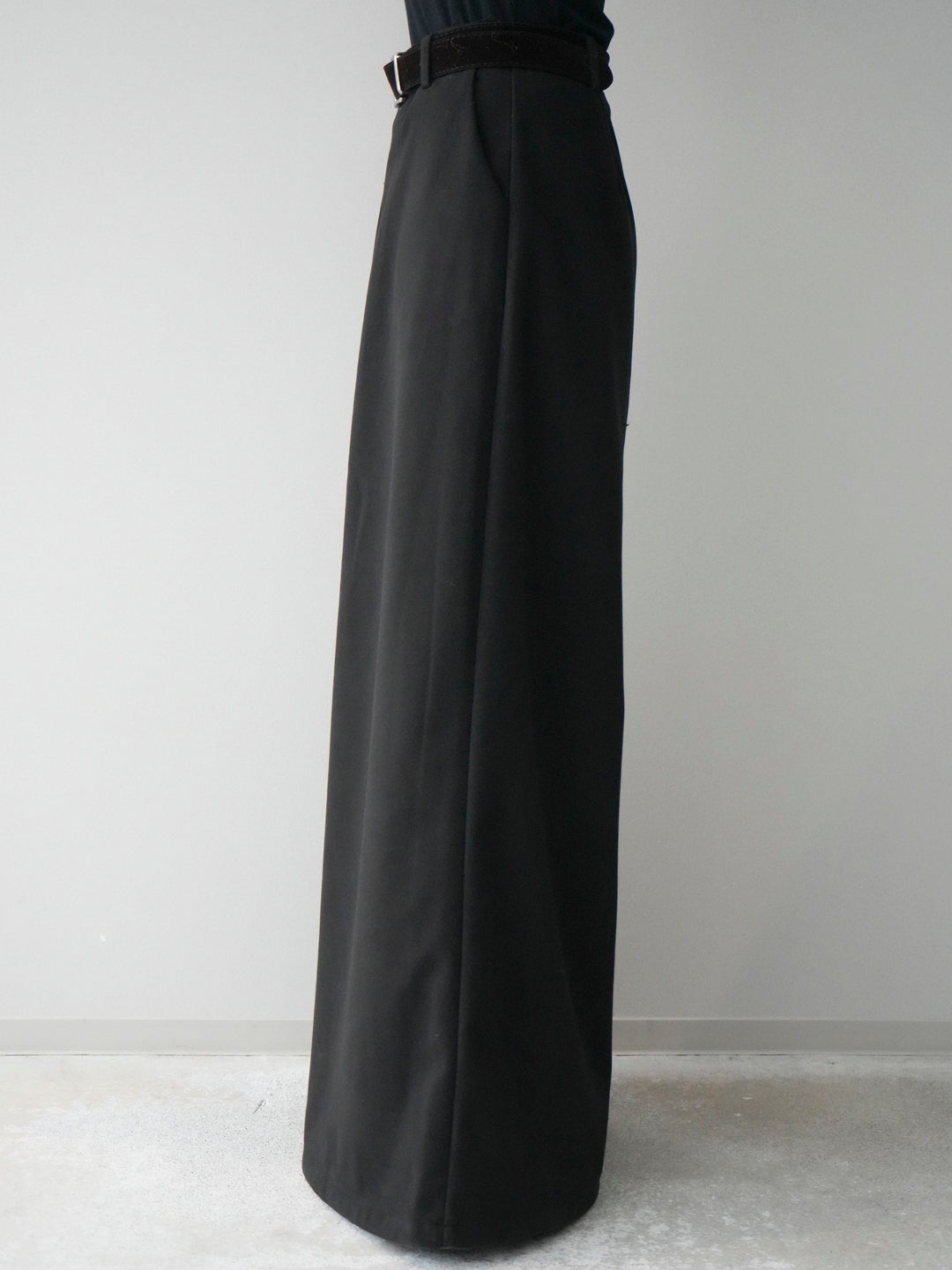 [予約]ベルト付きフロントタックワイドパンツ/black