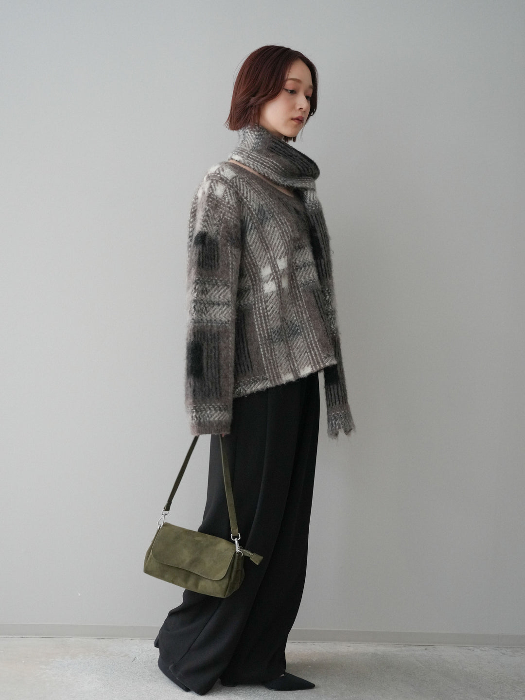 [予約]ストール付シャギーチェックニットプルオーバー/brown