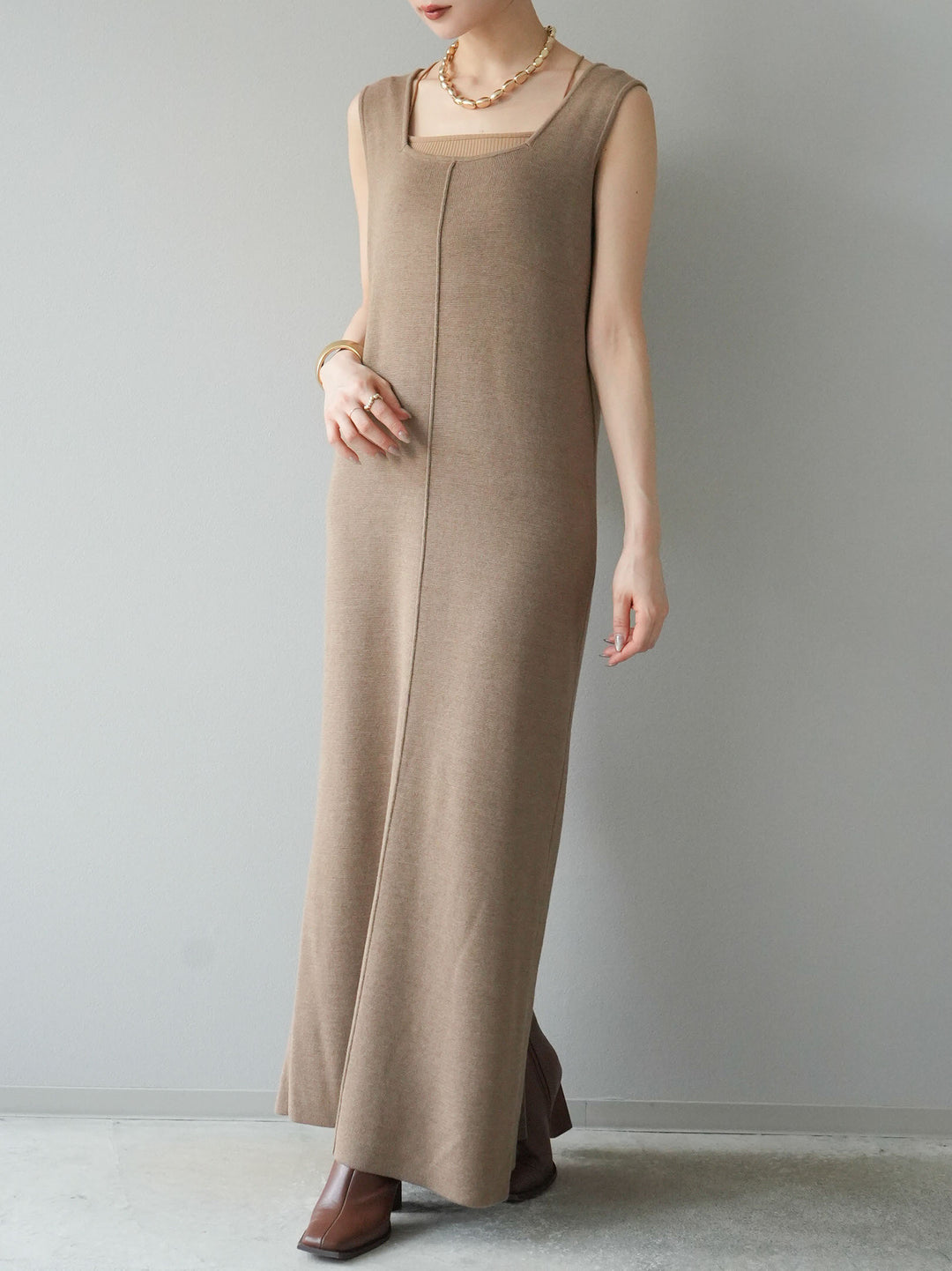 [予約]スクエアネックニットワンピース/ベージュ