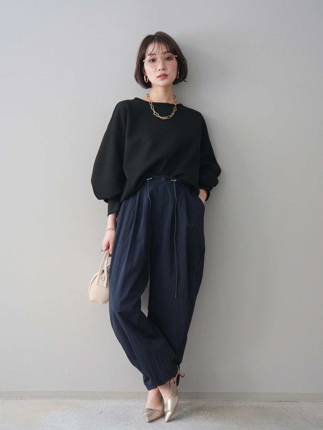 [予約]ライトポンチコクーンプルオーバー/black