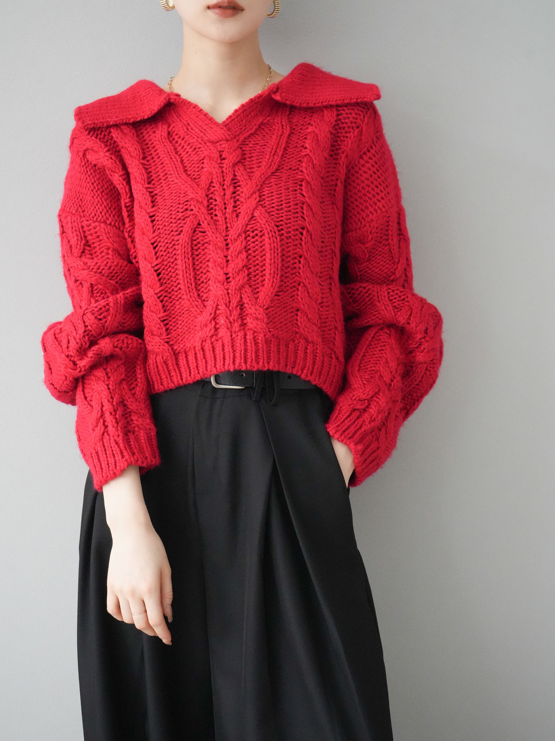 レッド 編み込みセーター 襟付き 4ボタン 02_c23dc998-3dc2-4651-ac31-