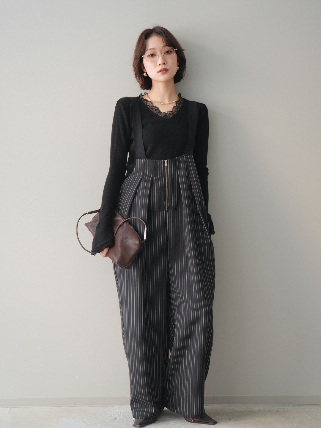 [予約]レースドッキングVネックニットトップス/black