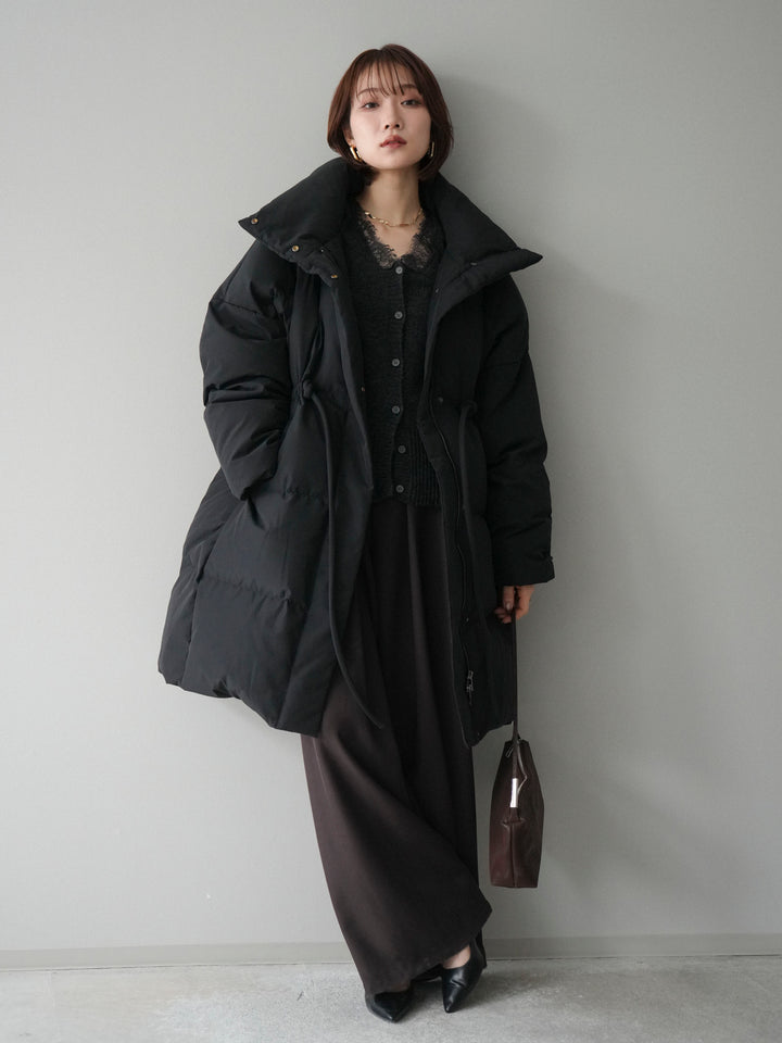 [20%オフ]スタンドカラーウエストベルトミドルダウンコート/black