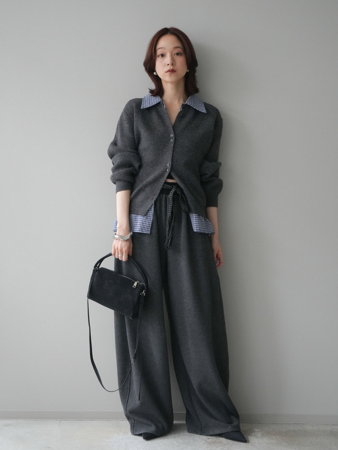 [SET]チェックシャツ襟ニットカーディガン+編み込みベルト付きウエスト配色スエットパンツ(2set)