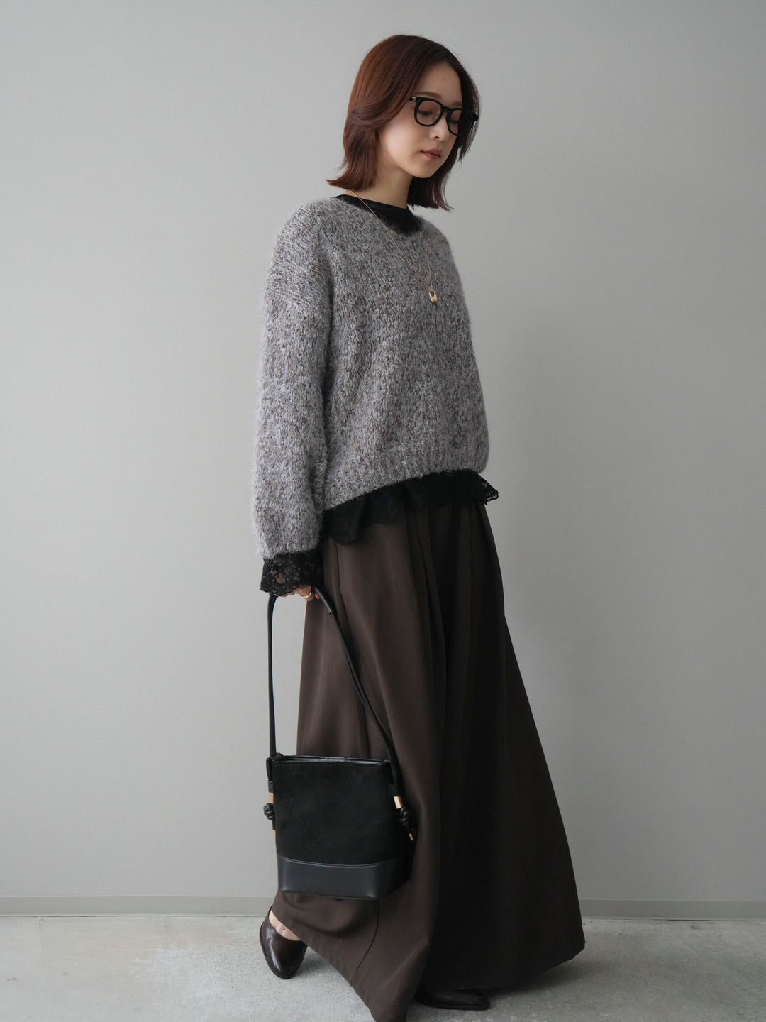 [SET]Vネックミックスヤーンニットプルオーバー+チュールレーストップス+テープベルトタックバギーパンツ(3set)