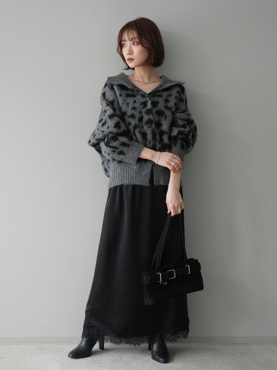 [予約]スタンドネックレオパード柄ニットカーディガン/gray
