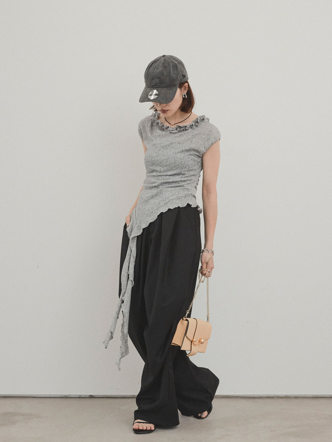 [予約]ラッフルシアーニットタンクトップ/グレー