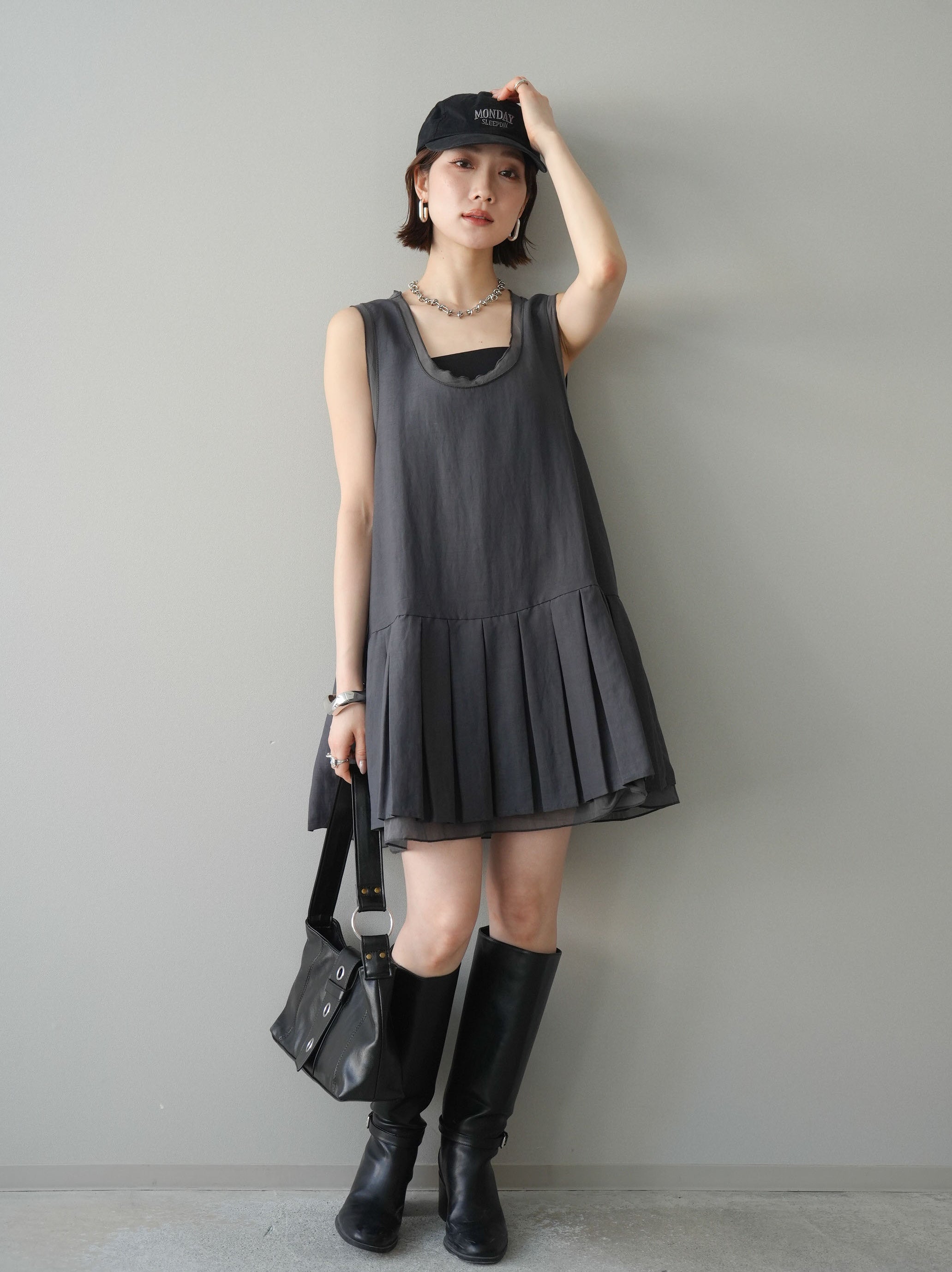 予約]チュールドッキング裾プリーツミニワンピース/charcoal – Lumier
