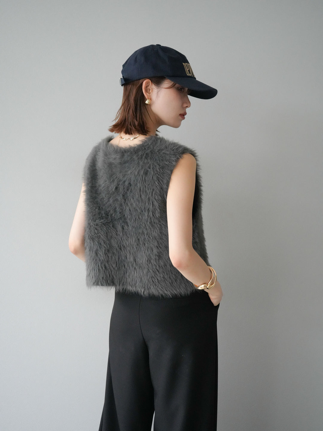 [予約]ミンクライク前後2WAYショートジレ/チャコール