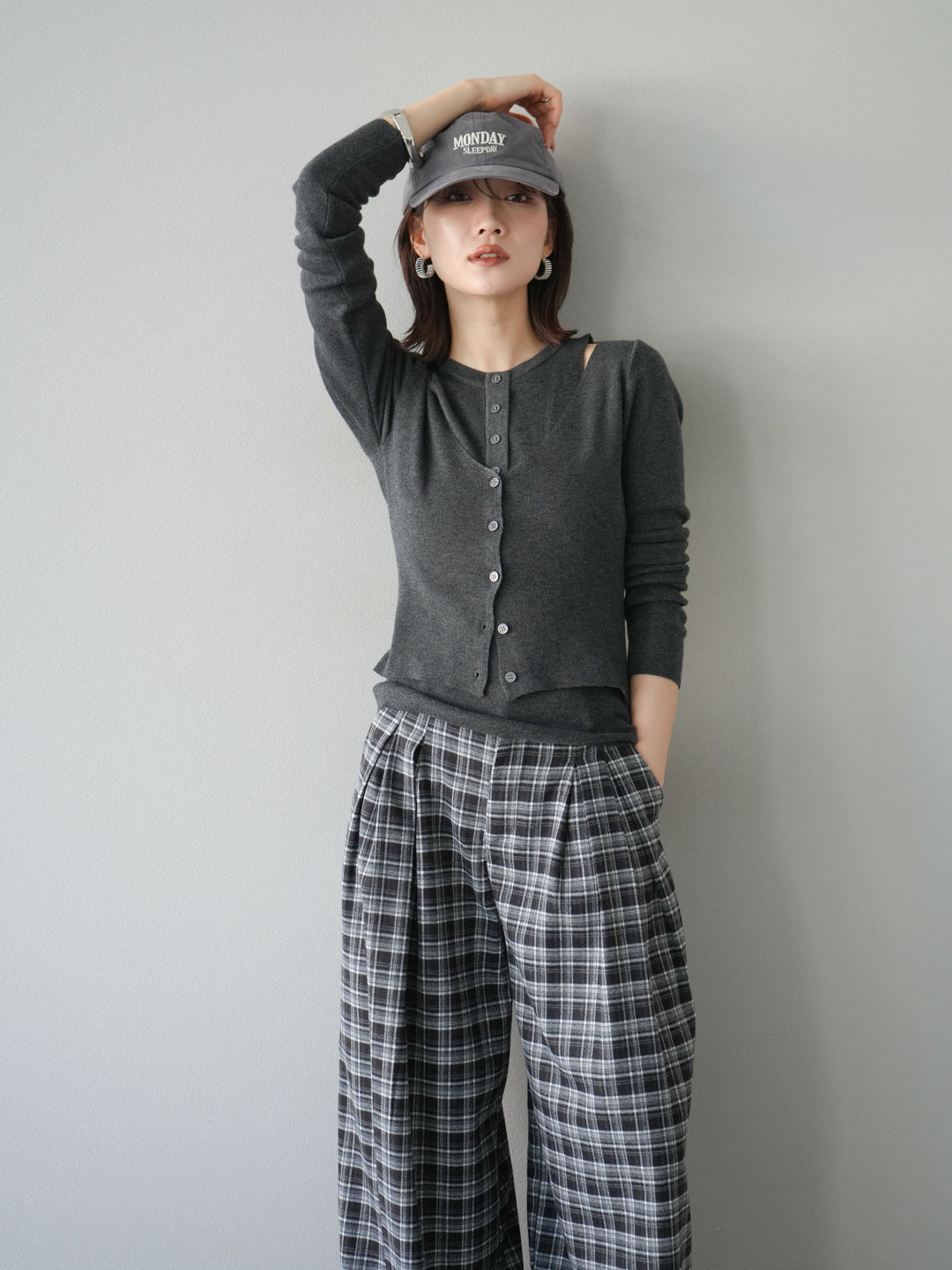 [予約]レイヤードデザインニットカーディガン/チャコール