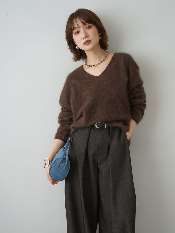 [予約]カシミア混フェザータッチVネックニットトップス/brown