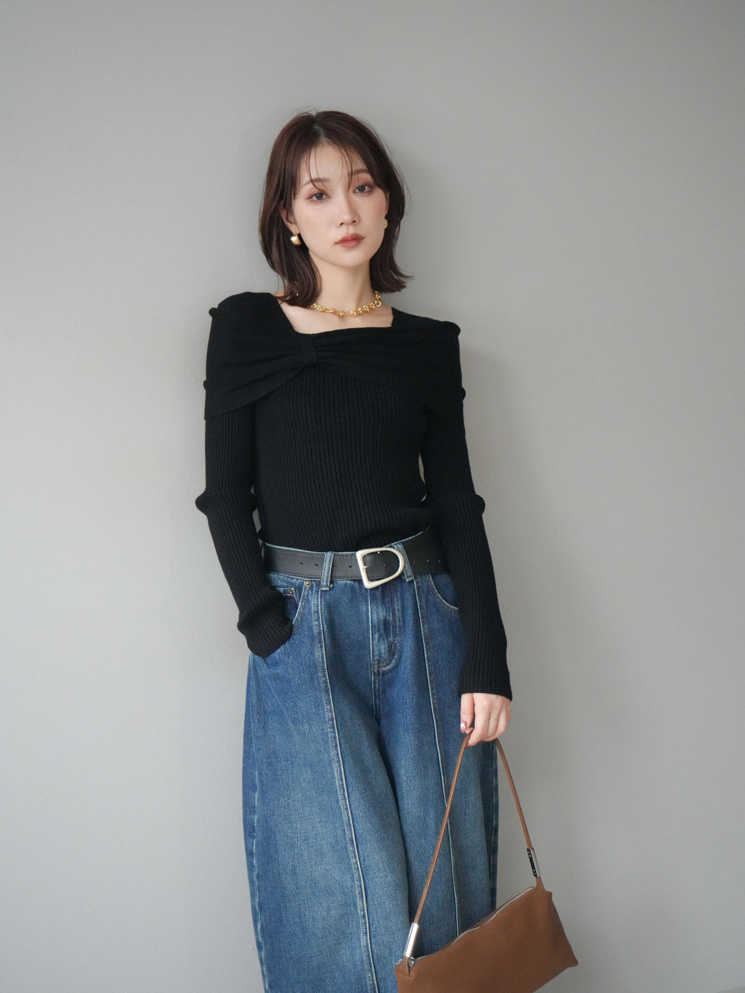 [予約]リボンモチーフオフショルリブニットトップス/black