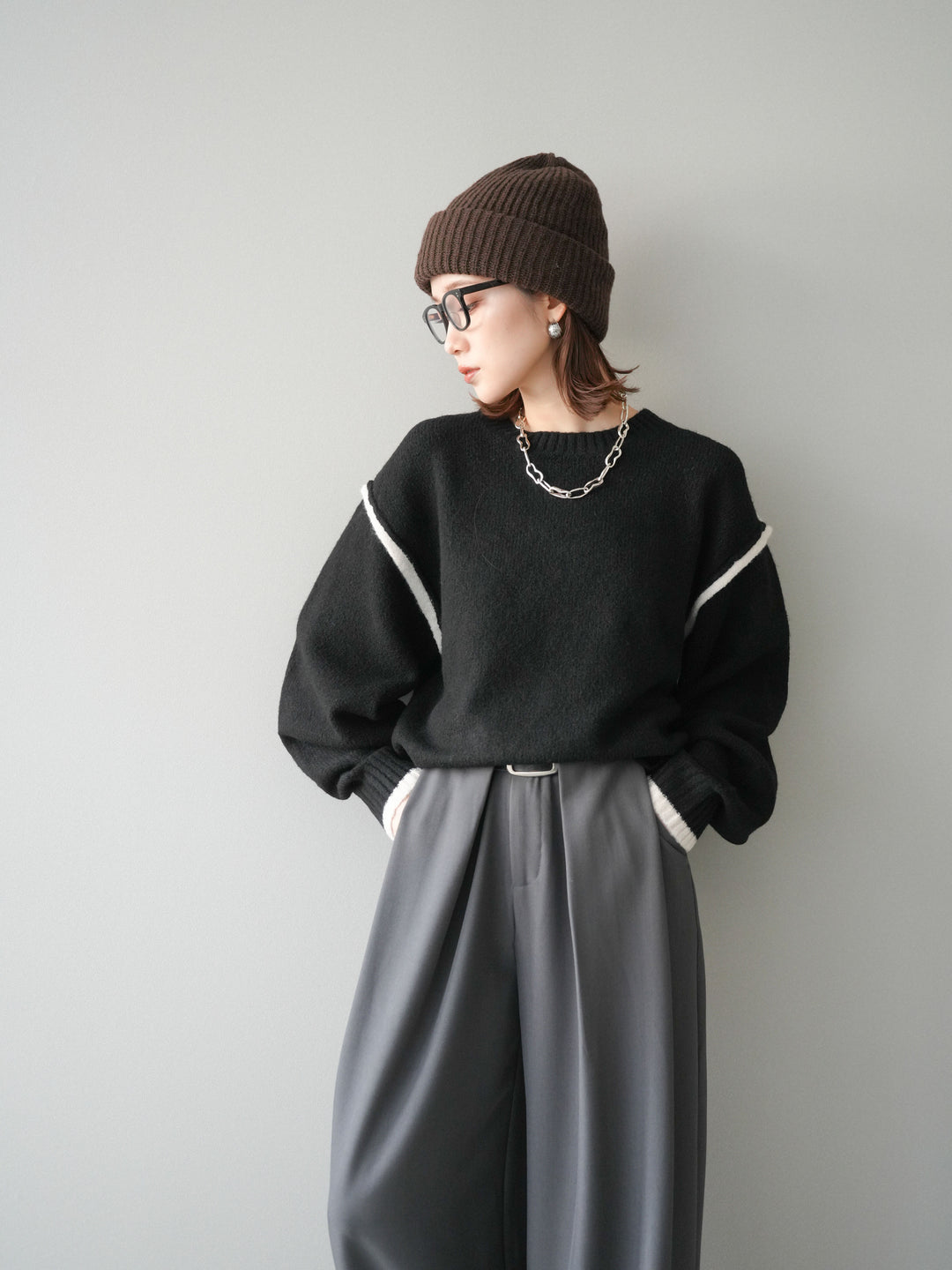 [予約]バイカラーパイピングニットプルオーバー/black