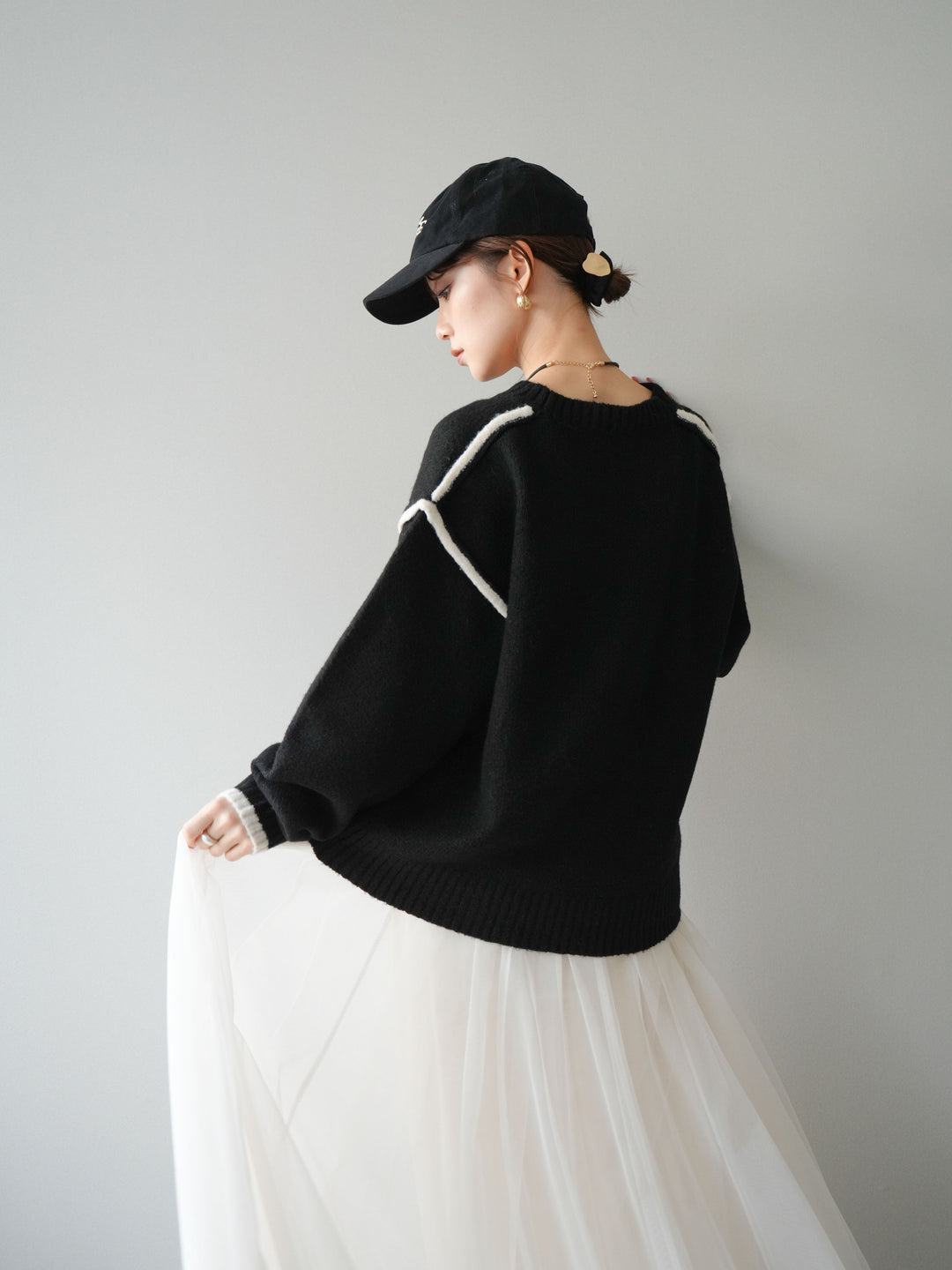 [予約]バイカラーパイピングニットプルオーバー/black