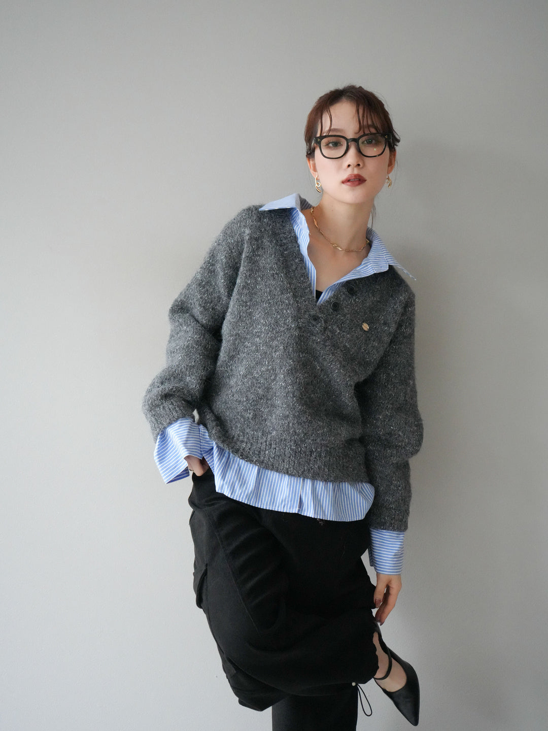 [予約]ストライプシャツドッキングMIXヤーンニットプルオーバー/charcoal