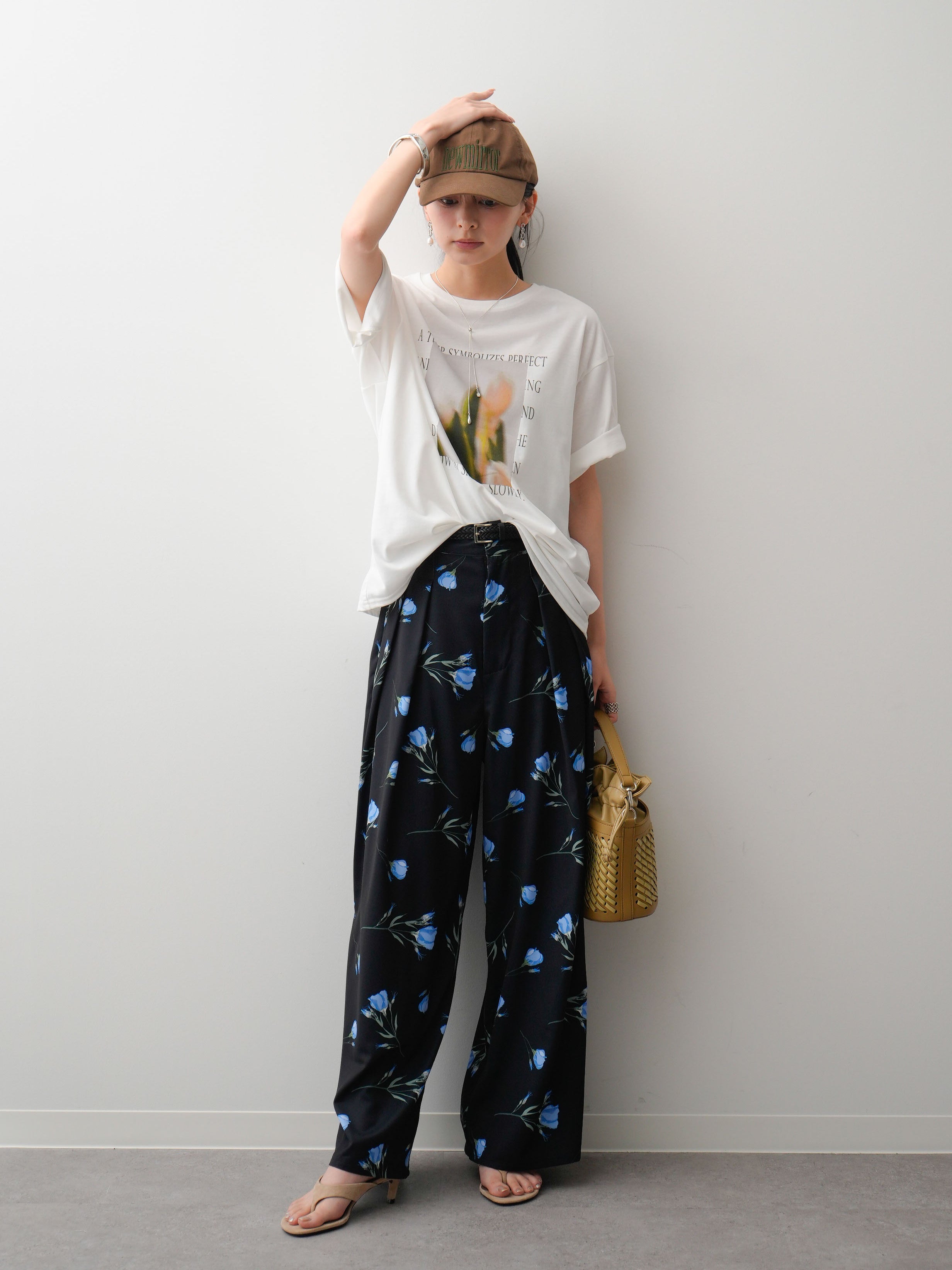 SET]フラワーフォトTEE+フラワープリントドレープタックパンツ(2set