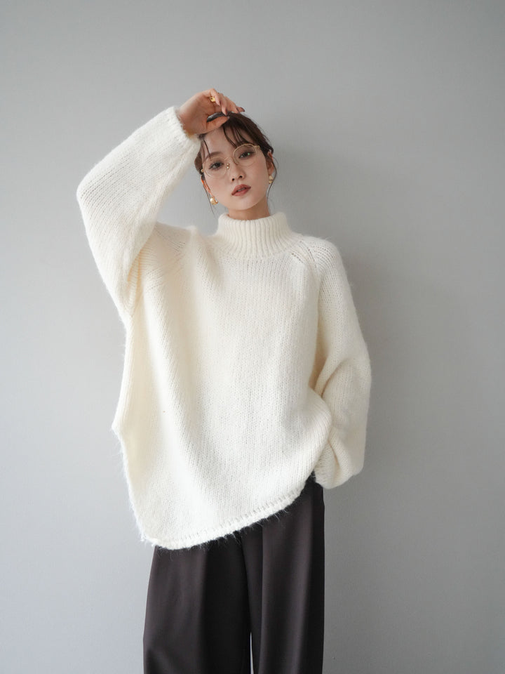 [予約]アシンメトリーハイネックニットプルオーバー/beige