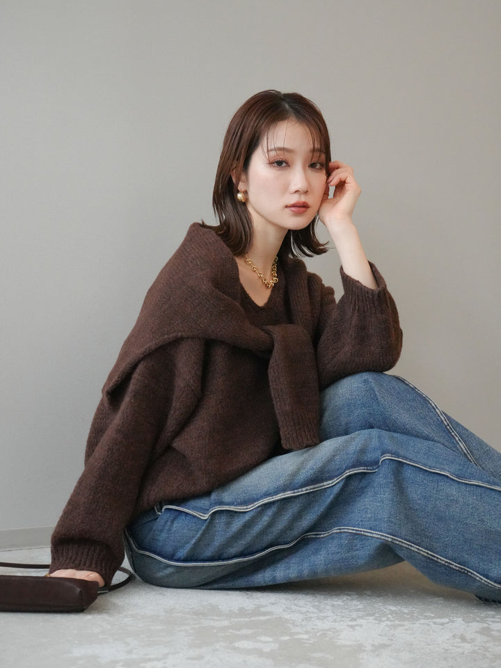 [予約]ストール付きVネックニットプルオーバー/brown