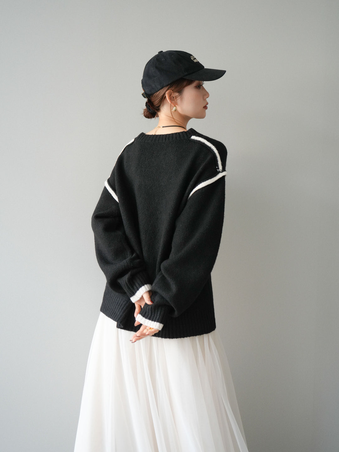 [予約]バイカラーパイピングニットプルオーバー/black