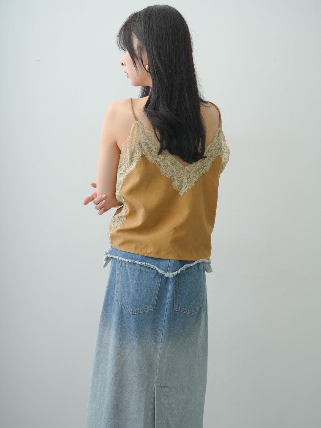 【套裝】麂皮絨蕾絲拼接吊帶背心+雙腰牛仔裙（兩件套裝）