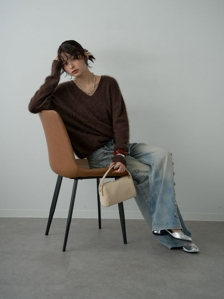 [予約]カシミア混フェザータッチVネックニットトップス/brown