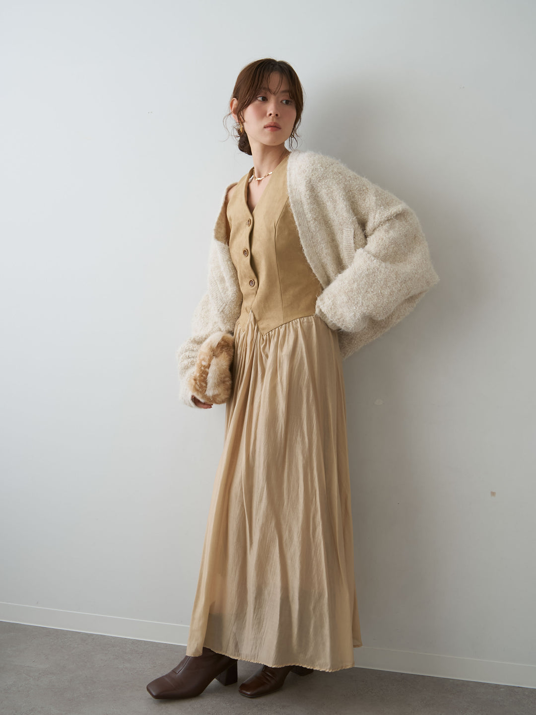 【套裝】麂皮拼接喇叭連身裙 + 麂皮拼接喇叭連身裙（兩件套裝）