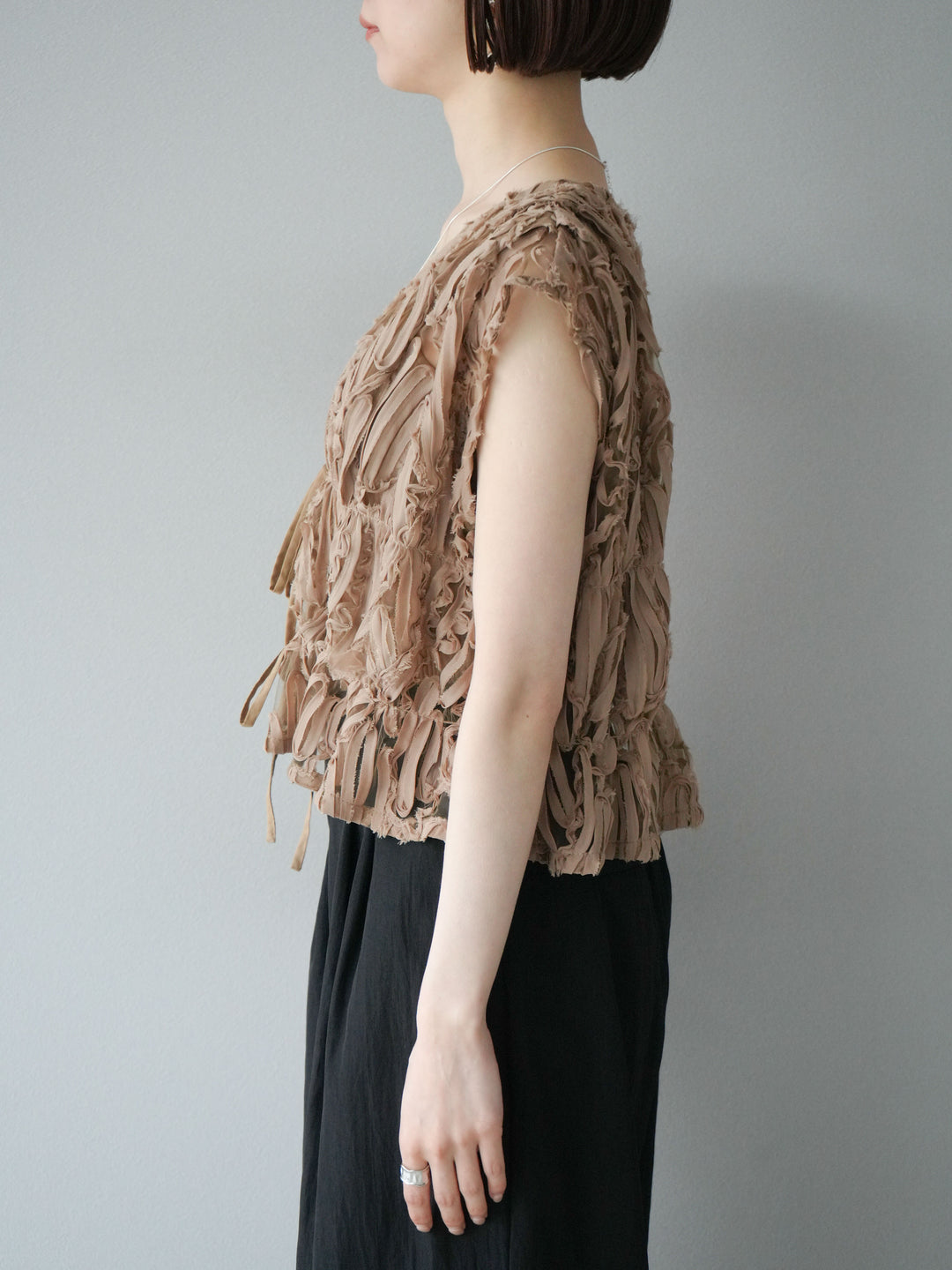 [予約]ジャガードレースリボントップス/ベージュ