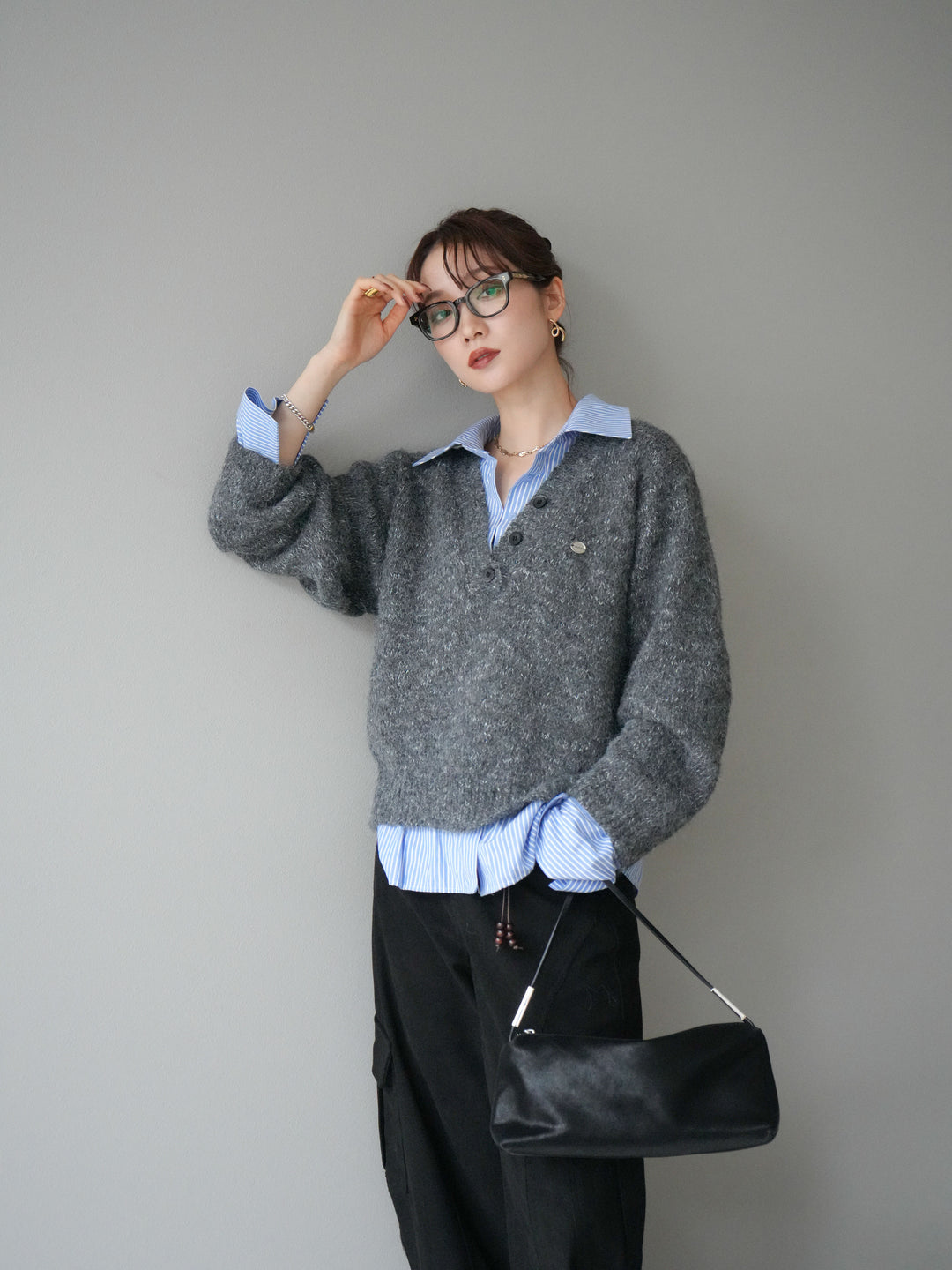 [予約]ストライプシャツドッキングMIXヤーンニットプルオーバー/charcoal